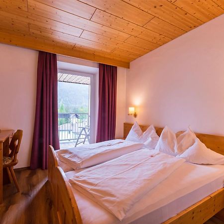 Hotel Dolomiten Dobbiaco Dış mekan fotoğraf