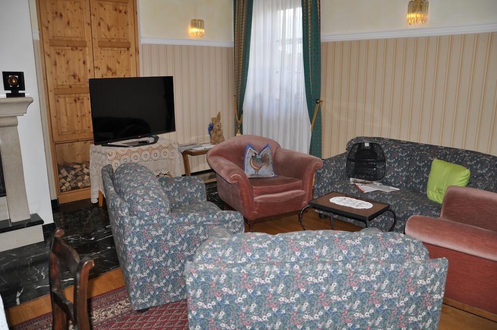 Hotel Dolomiten Dobbiaco Dış mekan fotoğraf